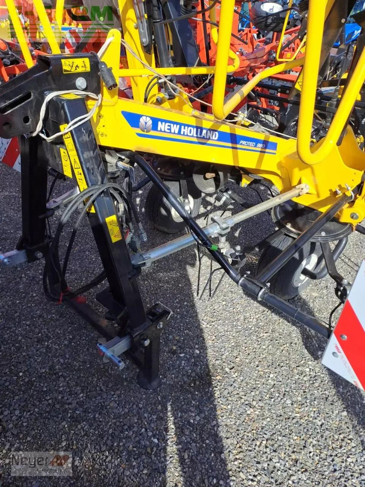 New Holland proted 880 - Høyvender: bilde 4 New Holland proted 880 - Høyvender: bilde 4