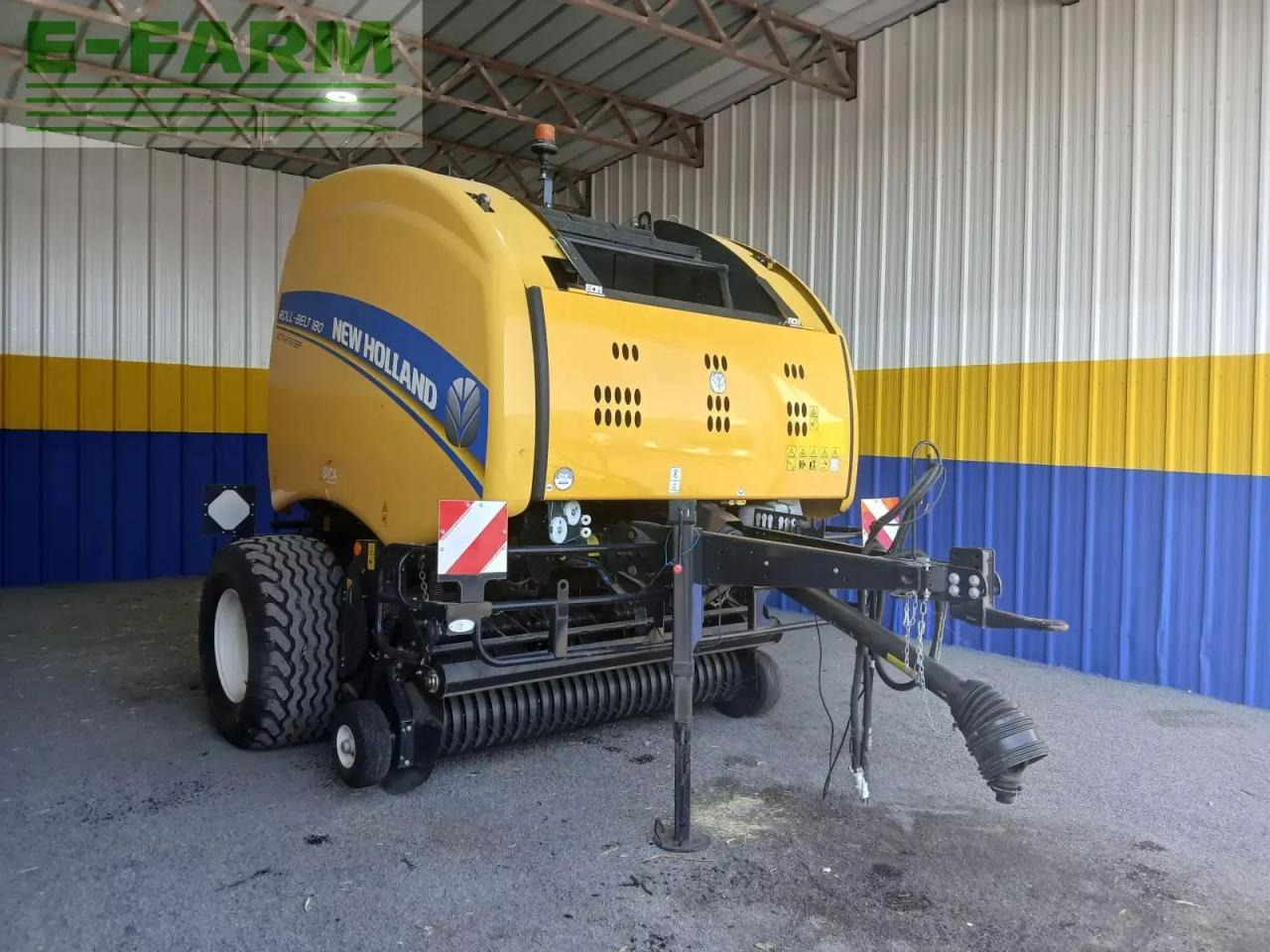 New Holland rb 180 - Firkantpresse: bilde 1 New Holland rb 180 - Firkantpresse: bilde 1