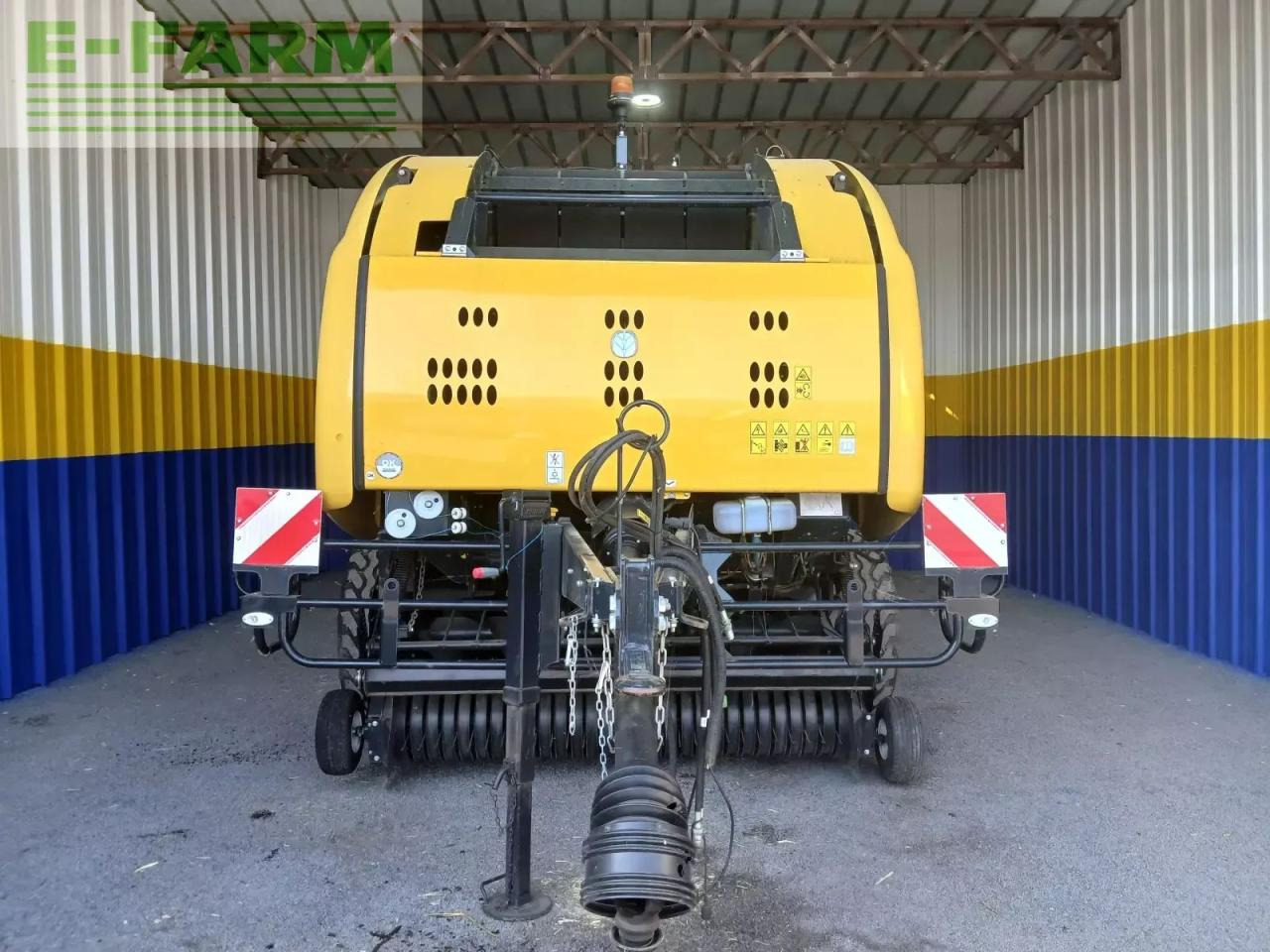 New Holland rb 180 - Firkantpresse: bilde 2 New Holland rb 180 - Firkantpresse: bilde 2