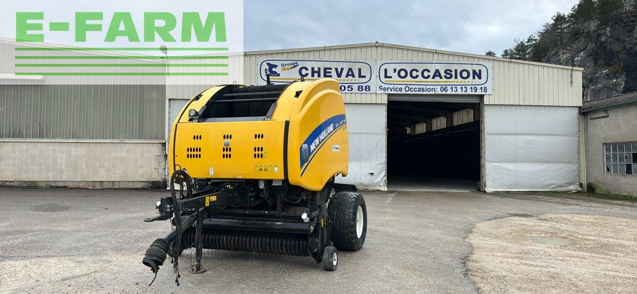 New Holland roll belt 180 superfeed - Firkantpresse: bilde 1 New Holland roll belt 180 superfeed - Firkantpresse: bilde 1