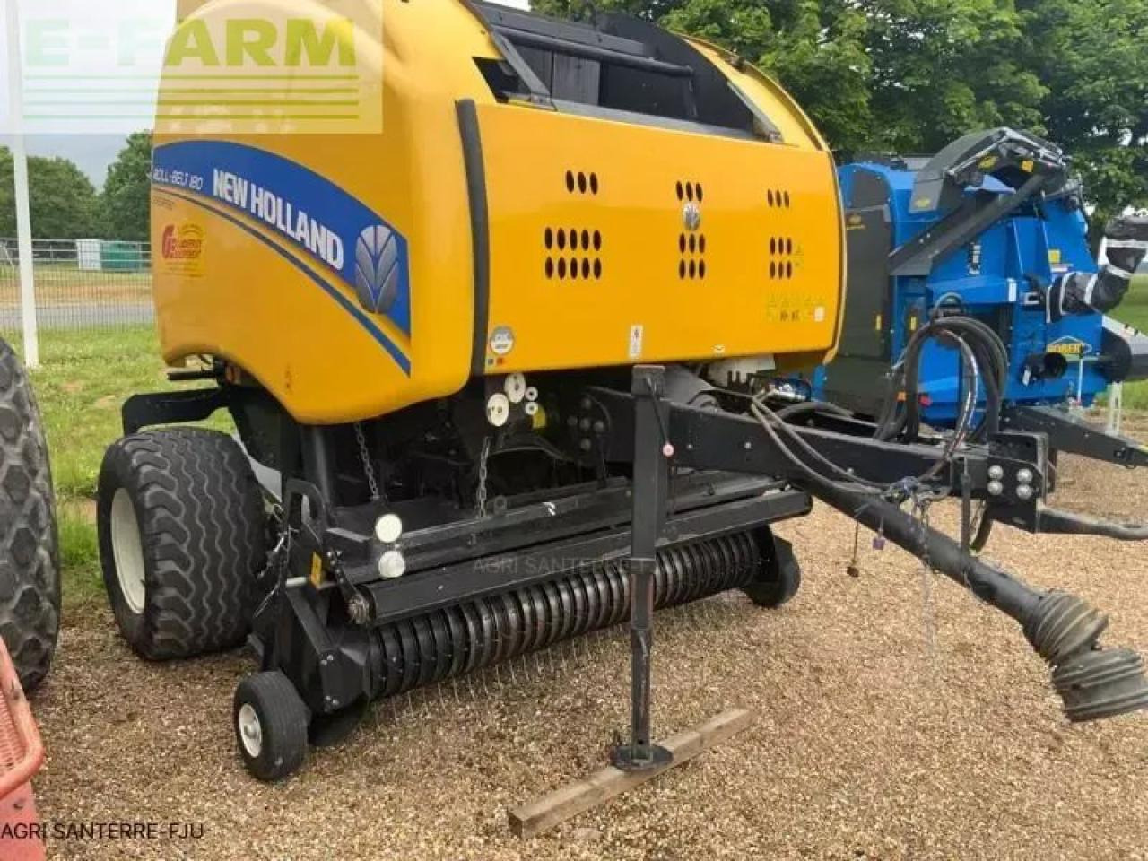 New Holland roll-belt 180 - Firkantpresse: bilde 2 New Holland roll-belt 180 - Firkantpresse: bilde 2