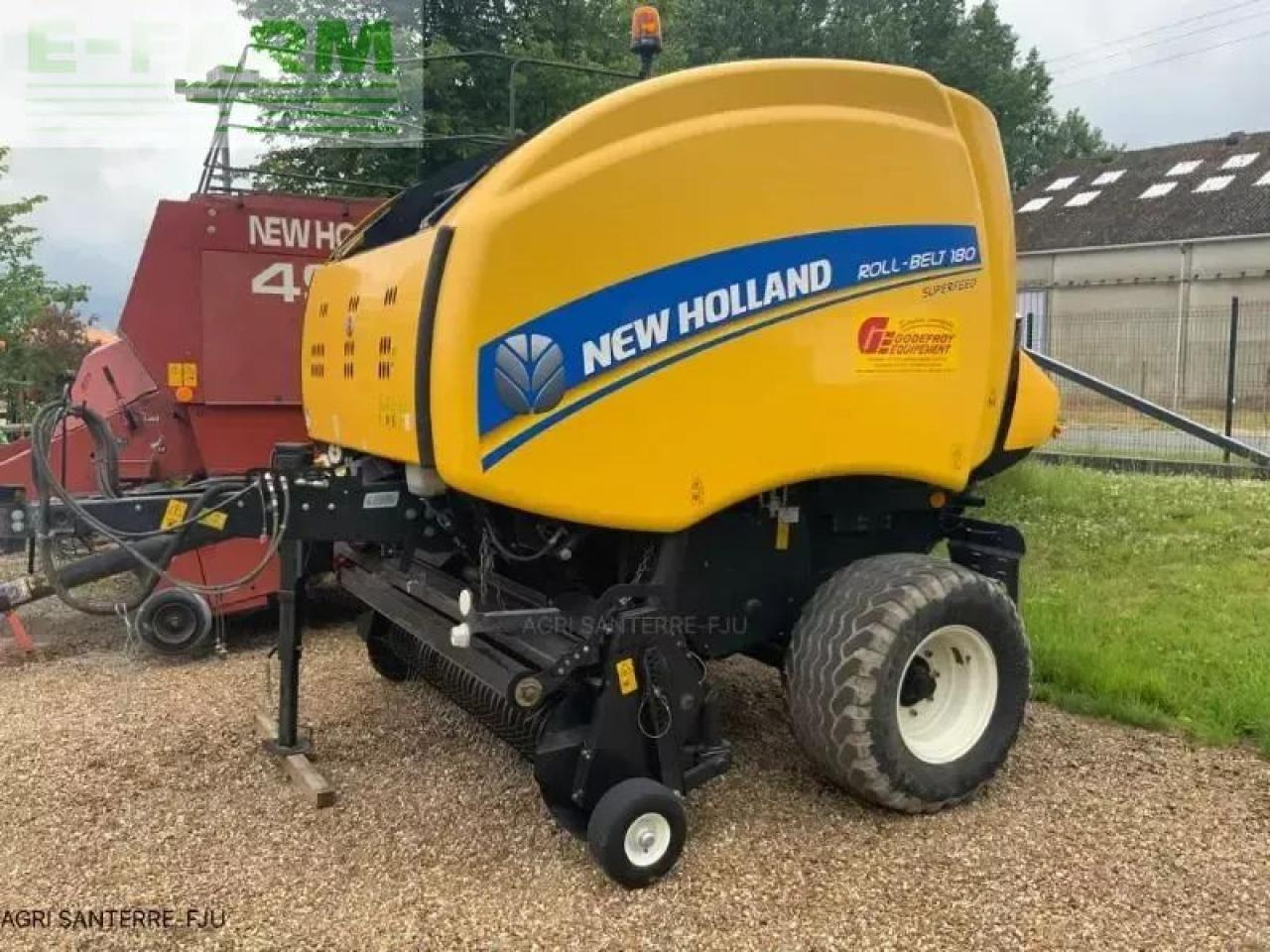New Holland roll-belt 180 - Firkantpresse: bilde 1 New Holland roll-belt 180 - Firkantpresse: bilde 1