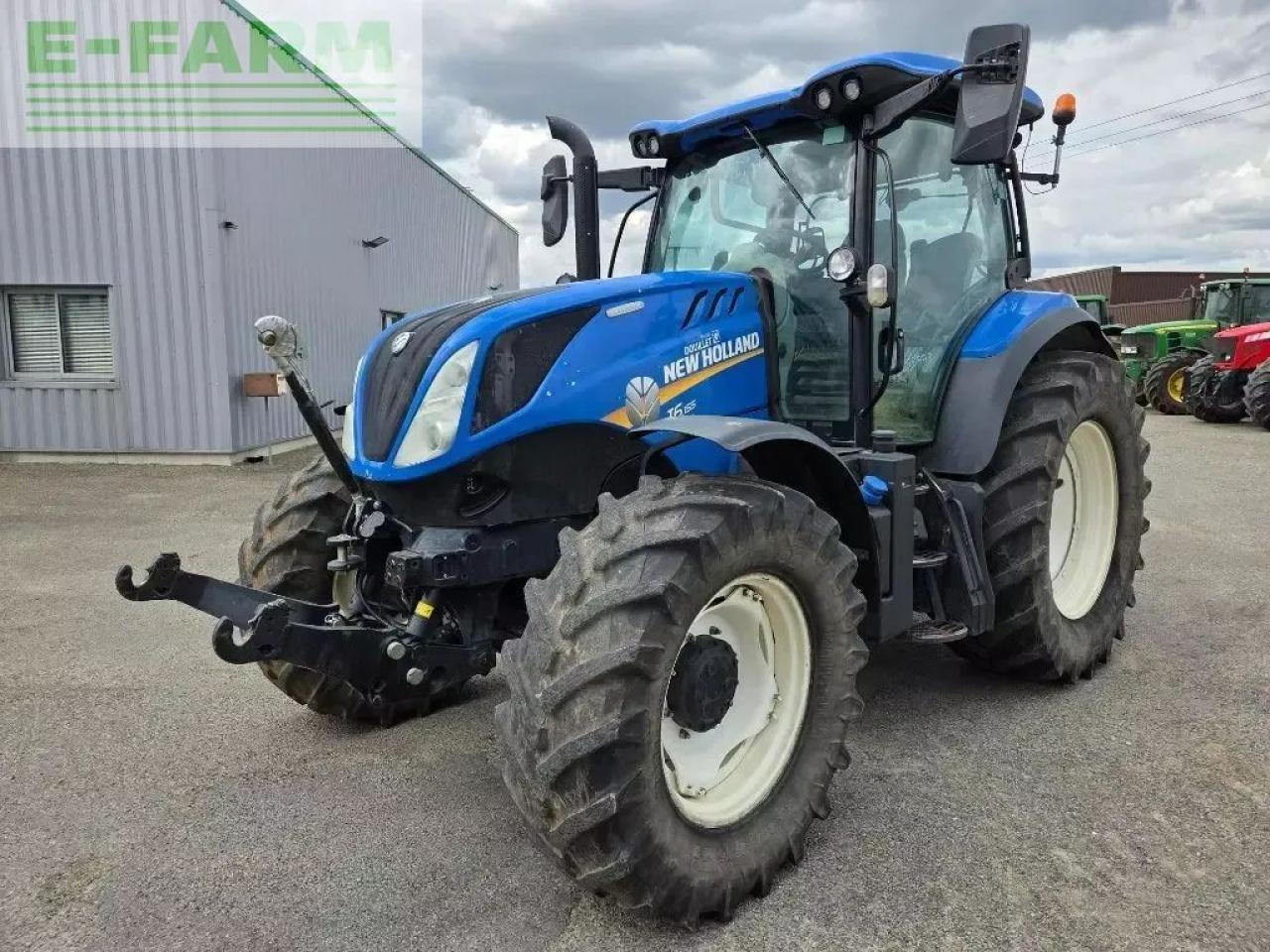 New Holland t.6 155 dc - Traktor: bilde 1 New Holland t.6 155 dc - Traktor: bilde 1