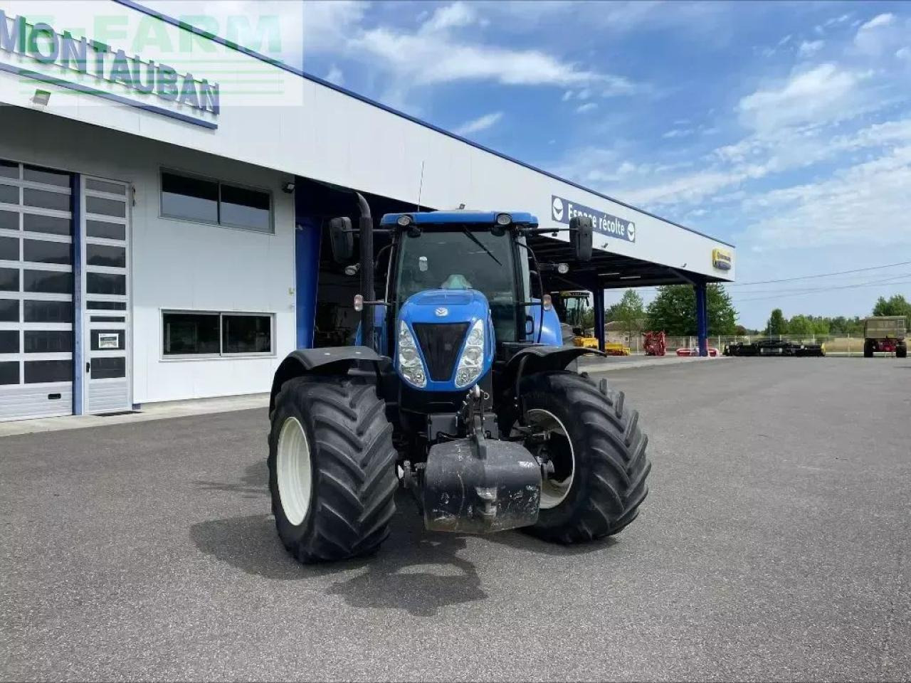 New Holland t 7.235 - Traktor: bilde 2 New Holland t 7.235 - Traktor: bilde 2