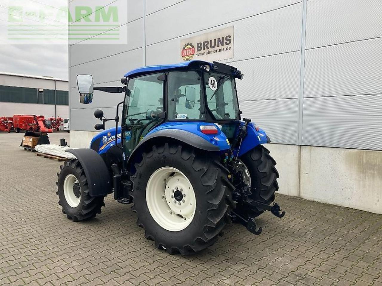 New Holland t4.55 cab my19 - Traktor: bilde 2 New Holland t4.55 cab my19 - Traktor: bilde 2