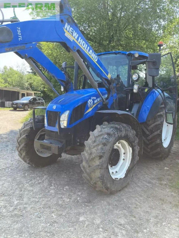 New Holland t5.115 dual command - Traktor: bilde 3 New Holland t5.115 dual command - Traktor: bilde 3