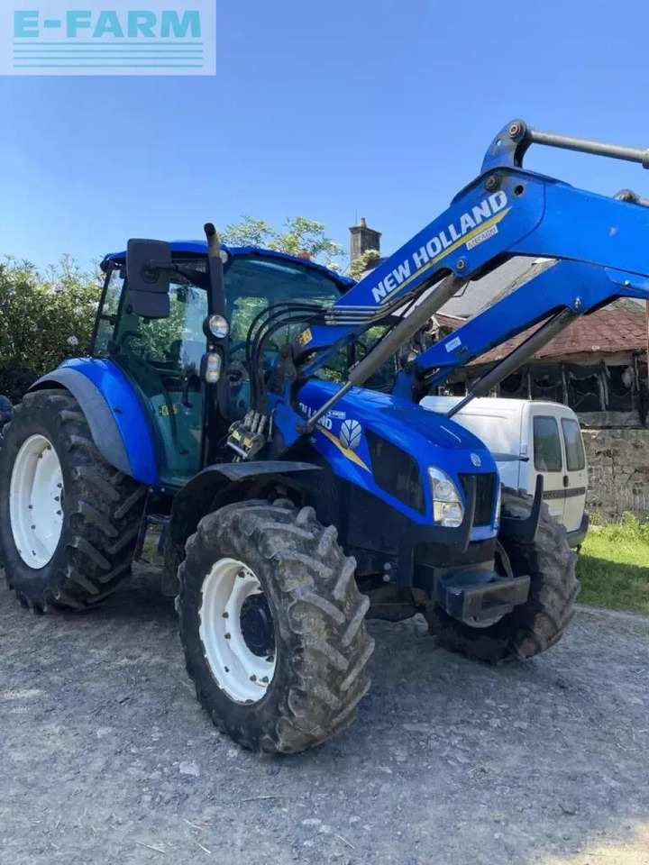 New Holland t5.115 dual command - Traktor: bilde 1 New Holland t5.115 dual command - Traktor: bilde 1