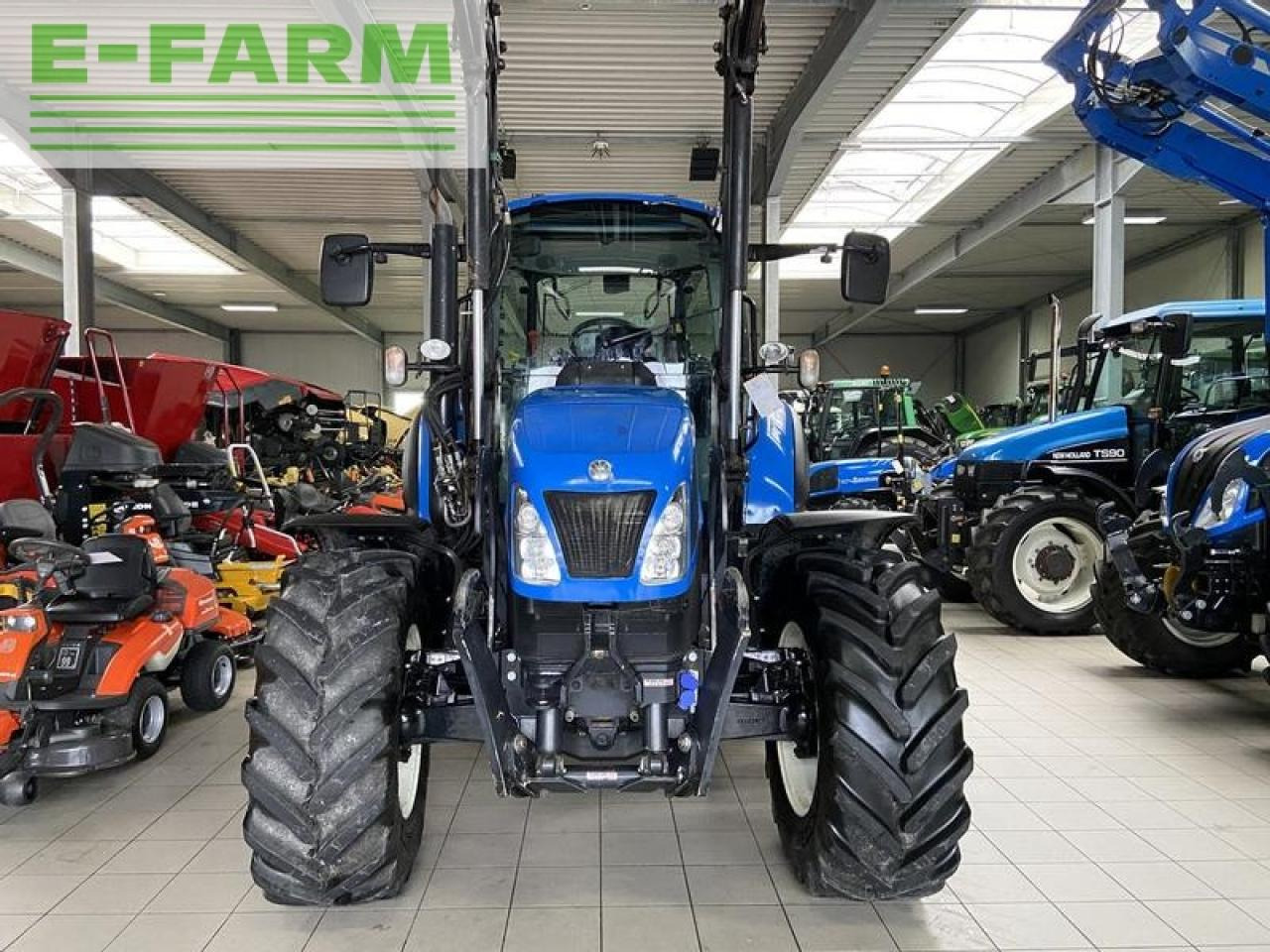 New Holland t5.115 electro command - Traktor: bilde 3 New Holland t5.115 electro command - Traktor: bilde 3