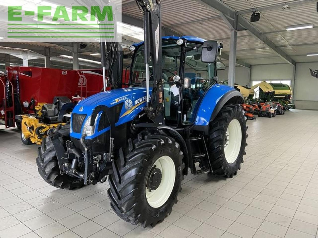 New Holland t5.115 electro command - Traktor: bilde 1 New Holland t5.115 electro command - Traktor: bilde 1