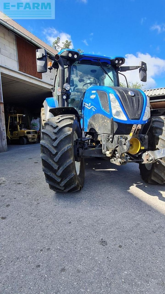 New Holland t5.120 dynamic command (stage v) - Traktor: bilde 5 New Holland t5.120 dynamic command (stage v) - Traktor: bilde 5