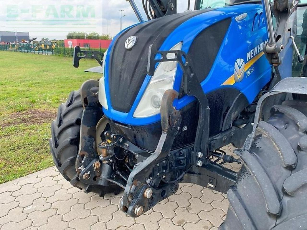 New Holland t5.120 electro command - Traktor: bilde 2 New Holland t5.120 electro command - Traktor: bilde 2
