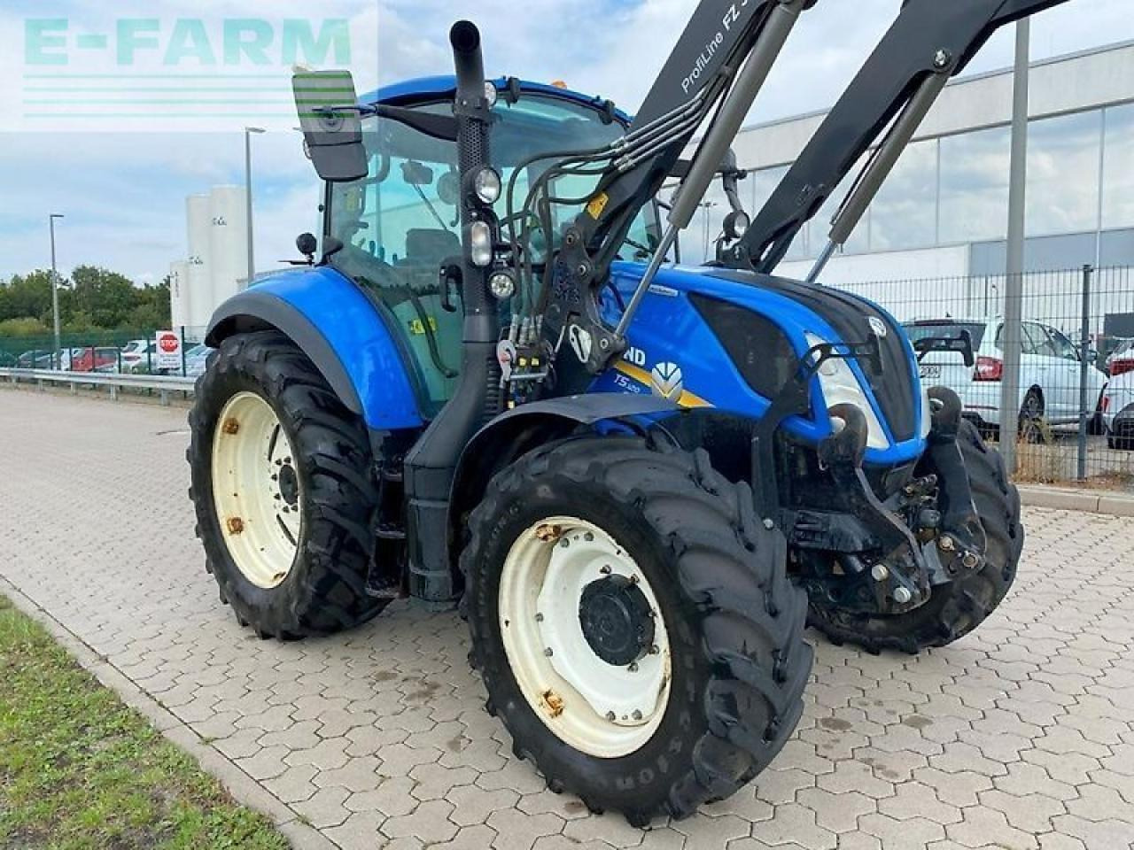 New Holland t5.120 electro command - Traktor: bilde 3 New Holland t5.120 electro command - Traktor: bilde 3