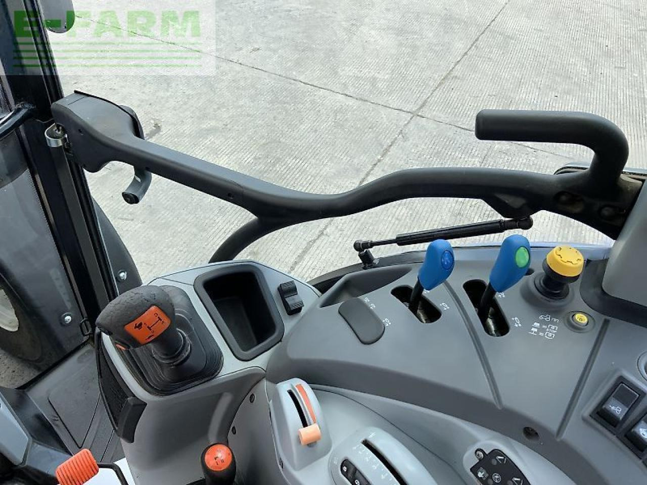 Traktor New Holland t5.95 tractor (st23758): bilde 17