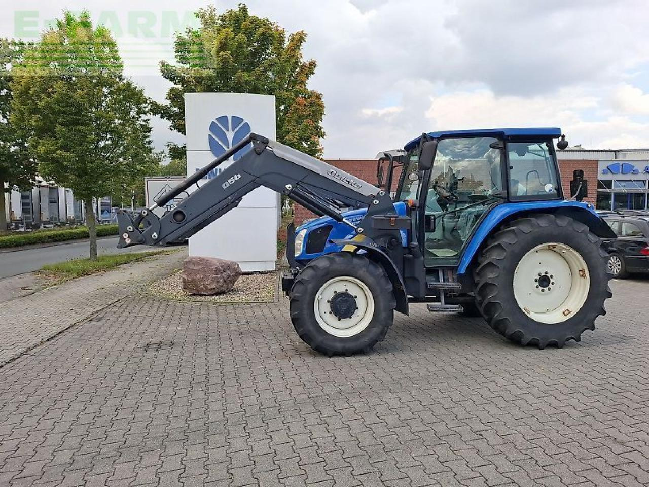 New Holland t5050 - Traktor: bilde 2 New Holland t5050 - Traktor: bilde 2