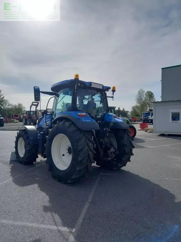 New Holland t6.145 - Traktor: bilde 4 New Holland t6.145 - Traktor: bilde 4