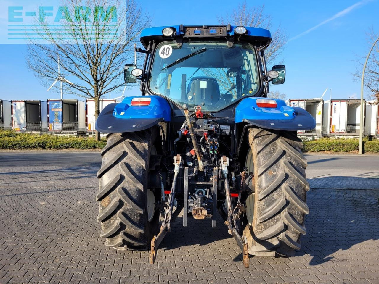 New Holland t6020 elite Elite - Traktor: bilde 4 New Holland t6020 elite Elite - Traktor: bilde 4
