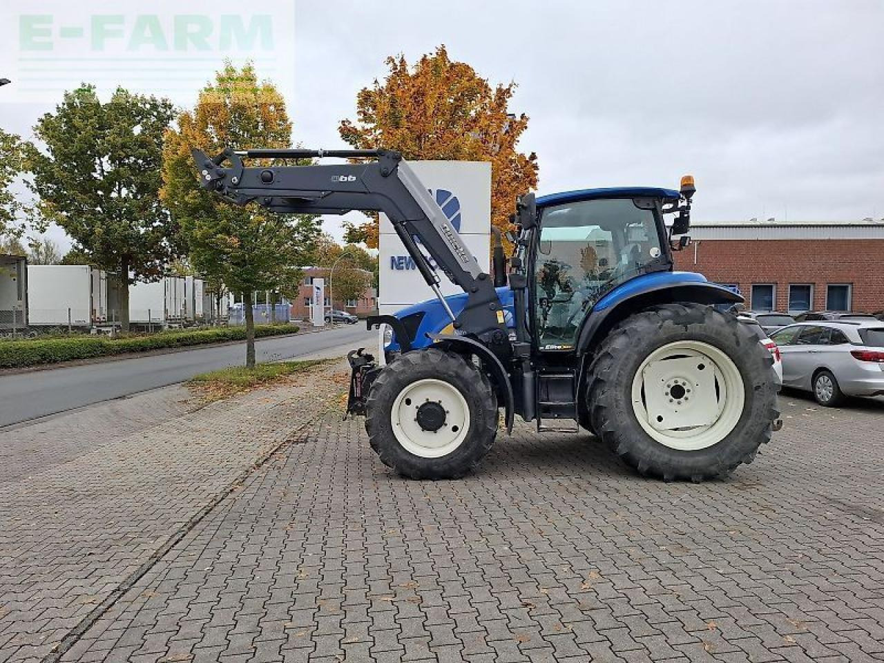 New Holland t6020 elite - Traktor: bilde 1 New Holland t6020 elite - Traktor: bilde 1