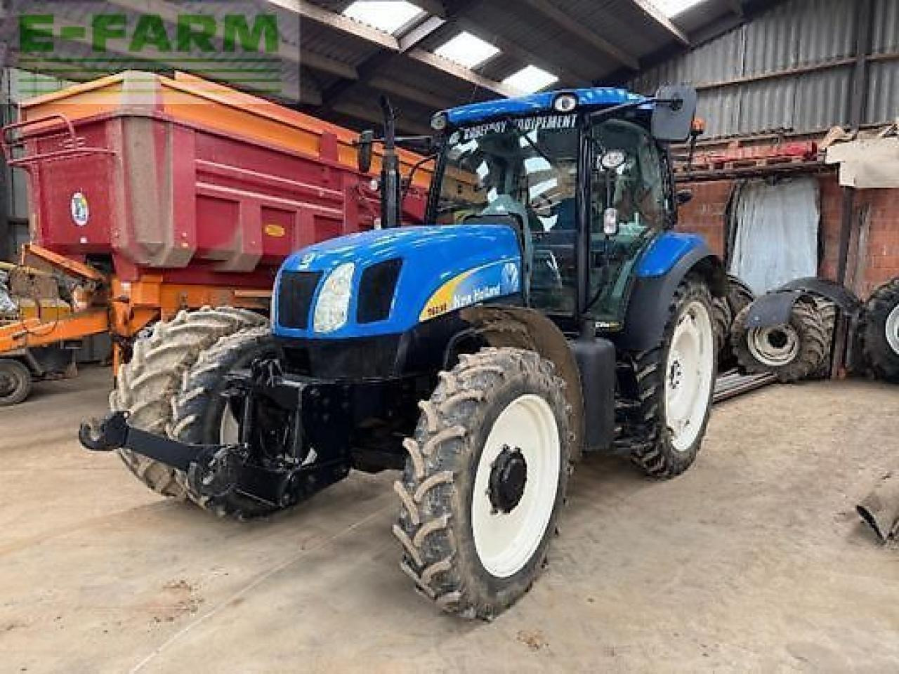 New Holland t6030 - Traktor: bilde 1 New Holland t6030 - Traktor: bilde 1