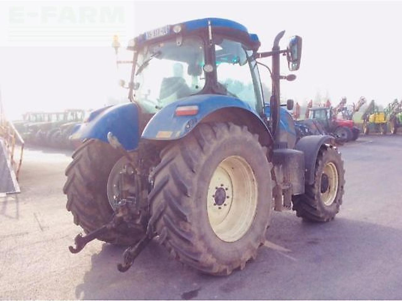 New Holland t7.185 - Traktor: bilde 4 New Holland t7.185 - Traktor: bilde 4