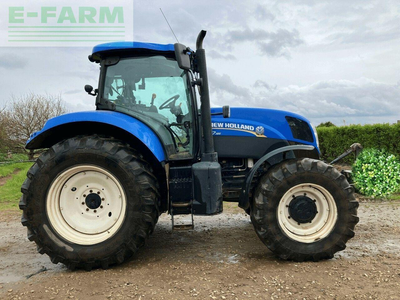 New Holland t7.185 - Traktor: bilde 2 New Holland t7.185 - Traktor: bilde 2