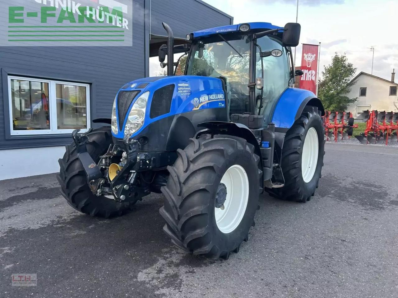 New Holland t7.185 auto command - Traktor: bilde 3 New Holland t7.185 auto command - Traktor: bilde 3