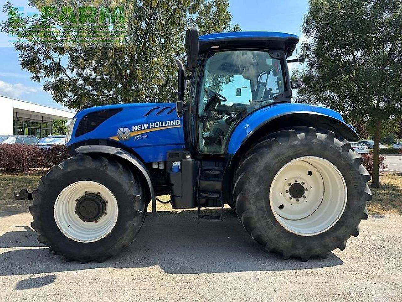 New Holland t7.210 - Traktor: bilde 2 New Holland t7.210 - Traktor: bilde 2