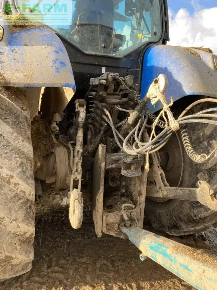New Holland t7.210 rc s5 - Traktor: bilde 2 New Holland t7.210 rc s5 - Traktor: bilde 2