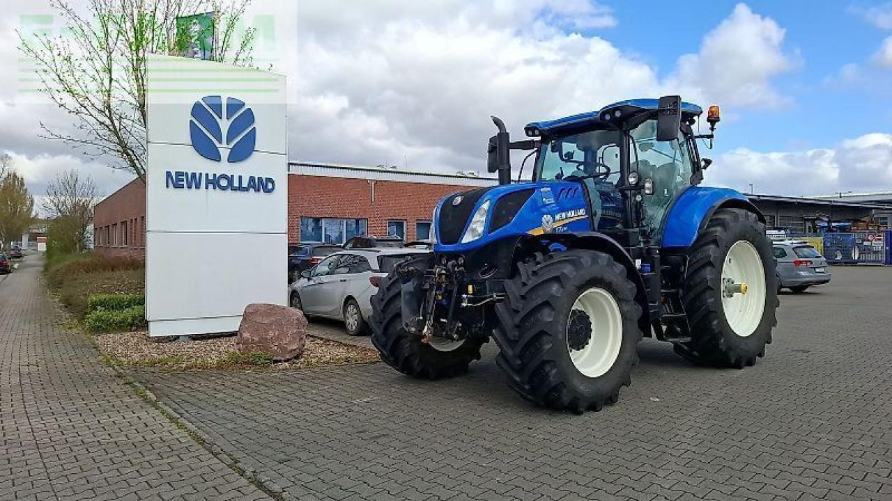 New Holland t7.230 ac - Traktor: bilde 2 New Holland t7.230 ac - Traktor: bilde 2