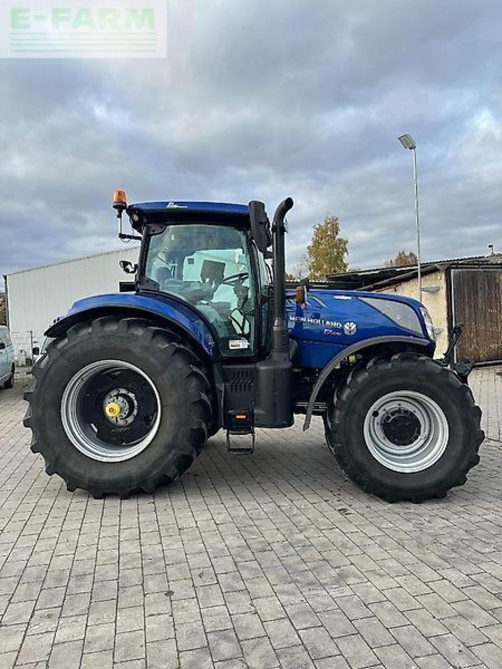 New Holland t7.270 - Traktor: bilde 4 New Holland t7.270 - Traktor: bilde 4