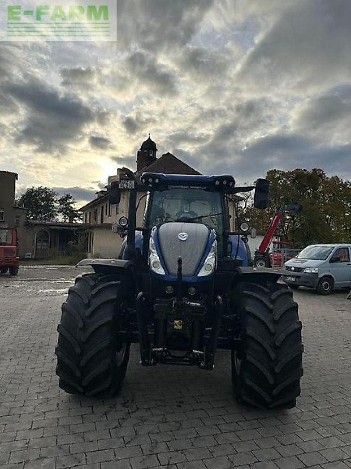 New Holland t7.270 - Traktor: bilde 3 New Holland t7.270 - Traktor: bilde 3