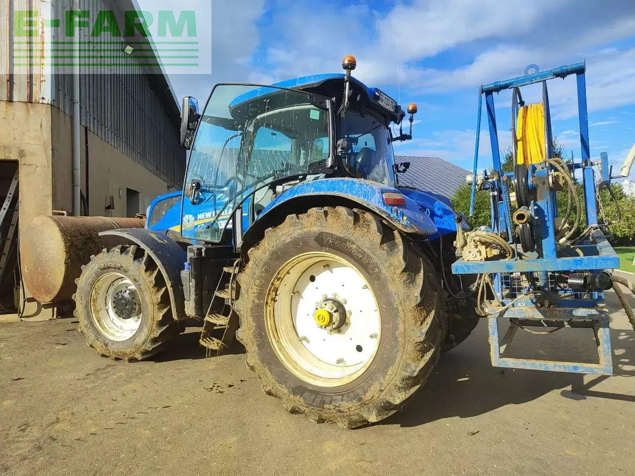 New Holland t7.270 ac - Traktor: bilde 2 New Holland t7.270 ac - Traktor: bilde 2