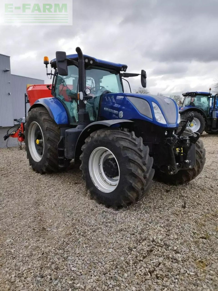 New Holland t7 270 ac - Traktor: bilde 1 New Holland t7 270 ac - Traktor: bilde 1