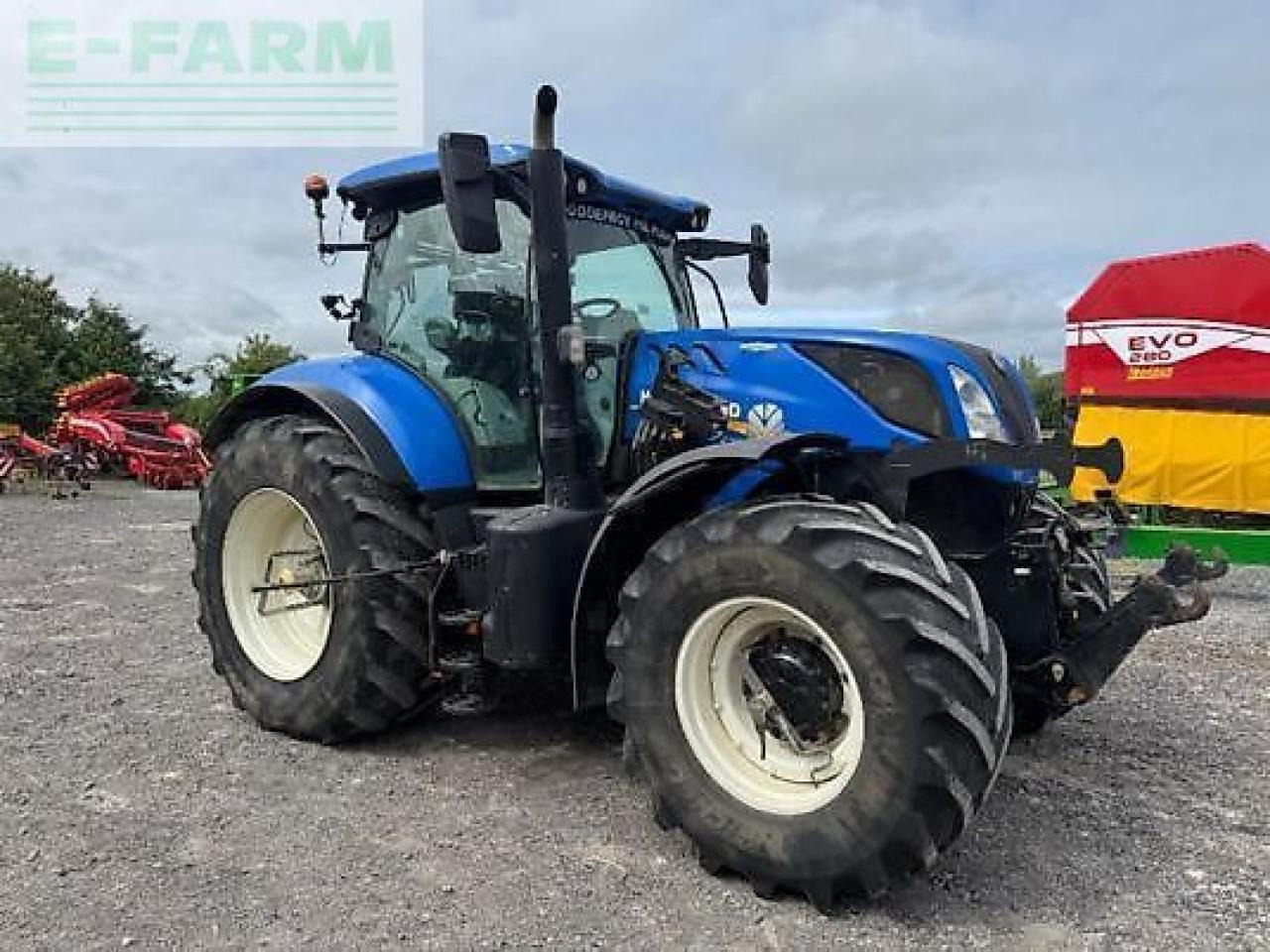 New Holland t7.270 ac - Traktor: bilde 3 New Holland t7.270 ac - Traktor: bilde 3