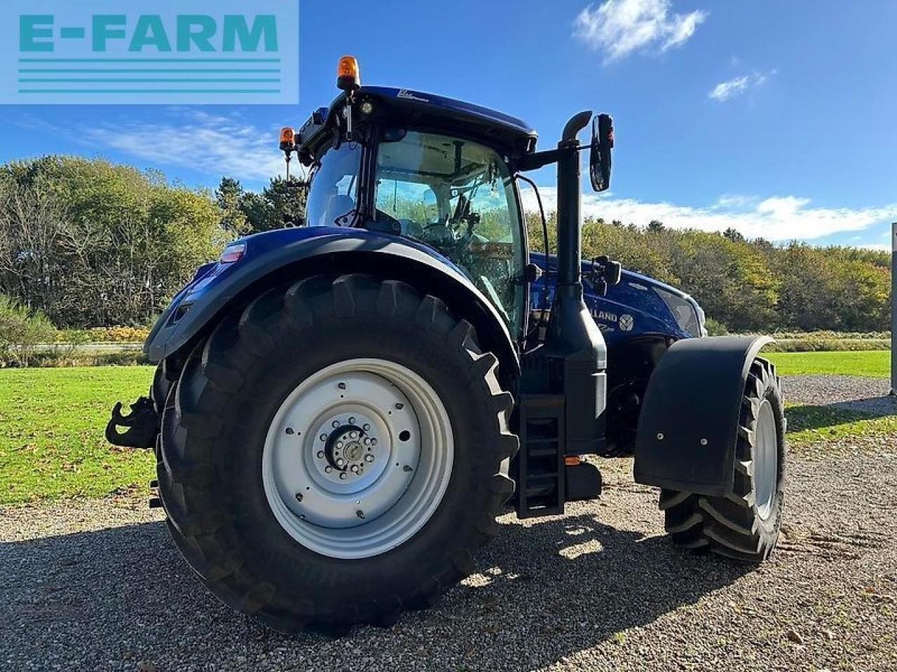 New Holland t7.315 ac bluepower - Traktor: bilde 2 New Holland t7.315 ac bluepower - Traktor: bilde 2