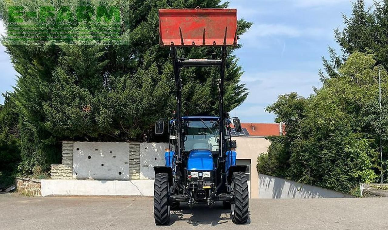 Traktor New Holland tl100 (4wd): bilde 10 Traktor New Holland tl100 (4wd): bilde 10