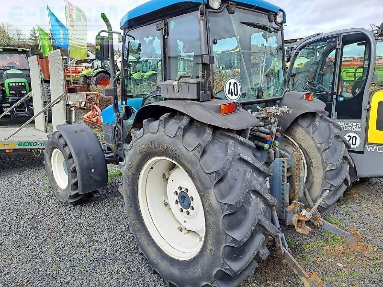New Holland tn 75 s S - Traktor: bilde 3 New Holland tn 75 s S - Traktor: bilde 3