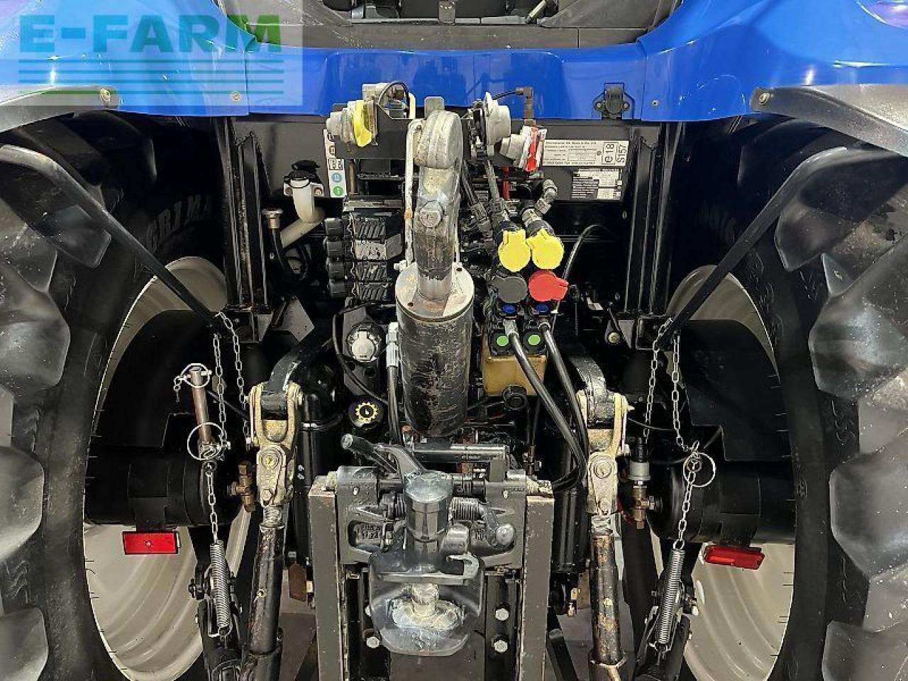 New Holland ts 115 - Traktor: bilde 5 New Holland ts 115 - Traktor: bilde 5