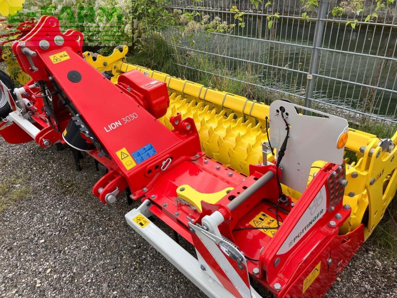 Pöttinger Lion 3030 - Jordforbedring maskin: bilde 1 Pöttinger Lion 3030 - Jordforbedring maskin: bilde 1