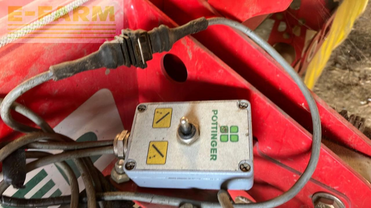 Høyvender Pöttinger Top 852 C s-line: bilde 10