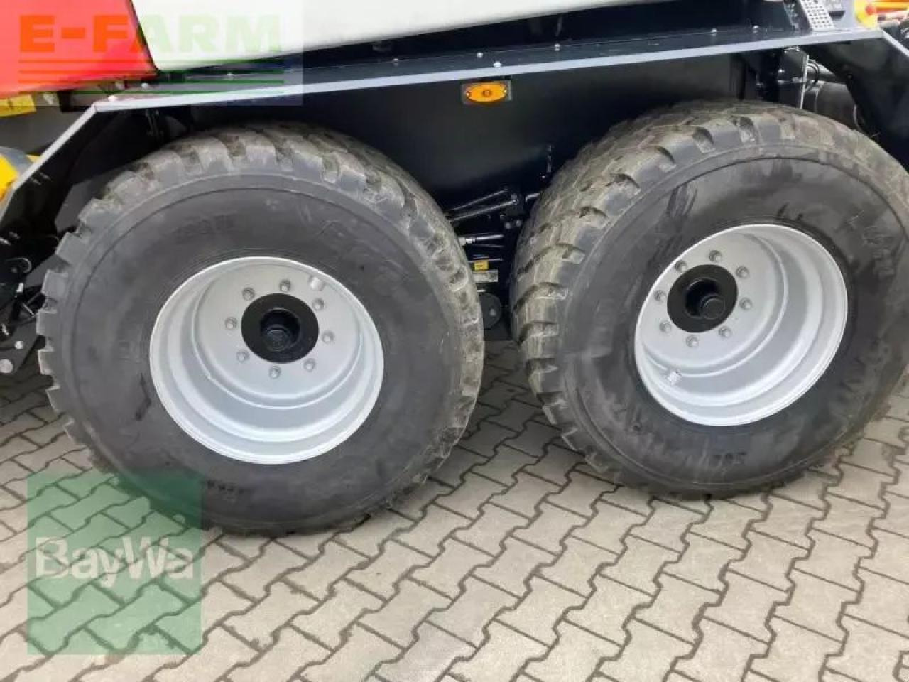 Pöttinger impress 3160 vc pro - Firkantpresse: bilde 5 Pöttinger impress 3160 vc pro - Firkantpresse: bilde 5