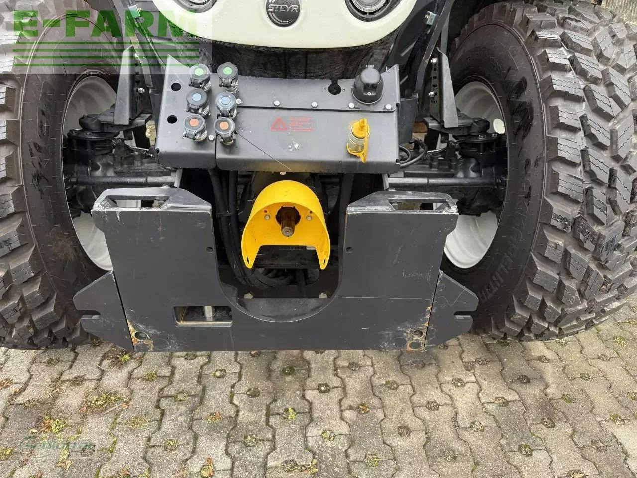 Steyr 4145 profi cvt kommunal - Traktor: bilde 2 Steyr 4145 profi cvt kommunal - Traktor: bilde 2