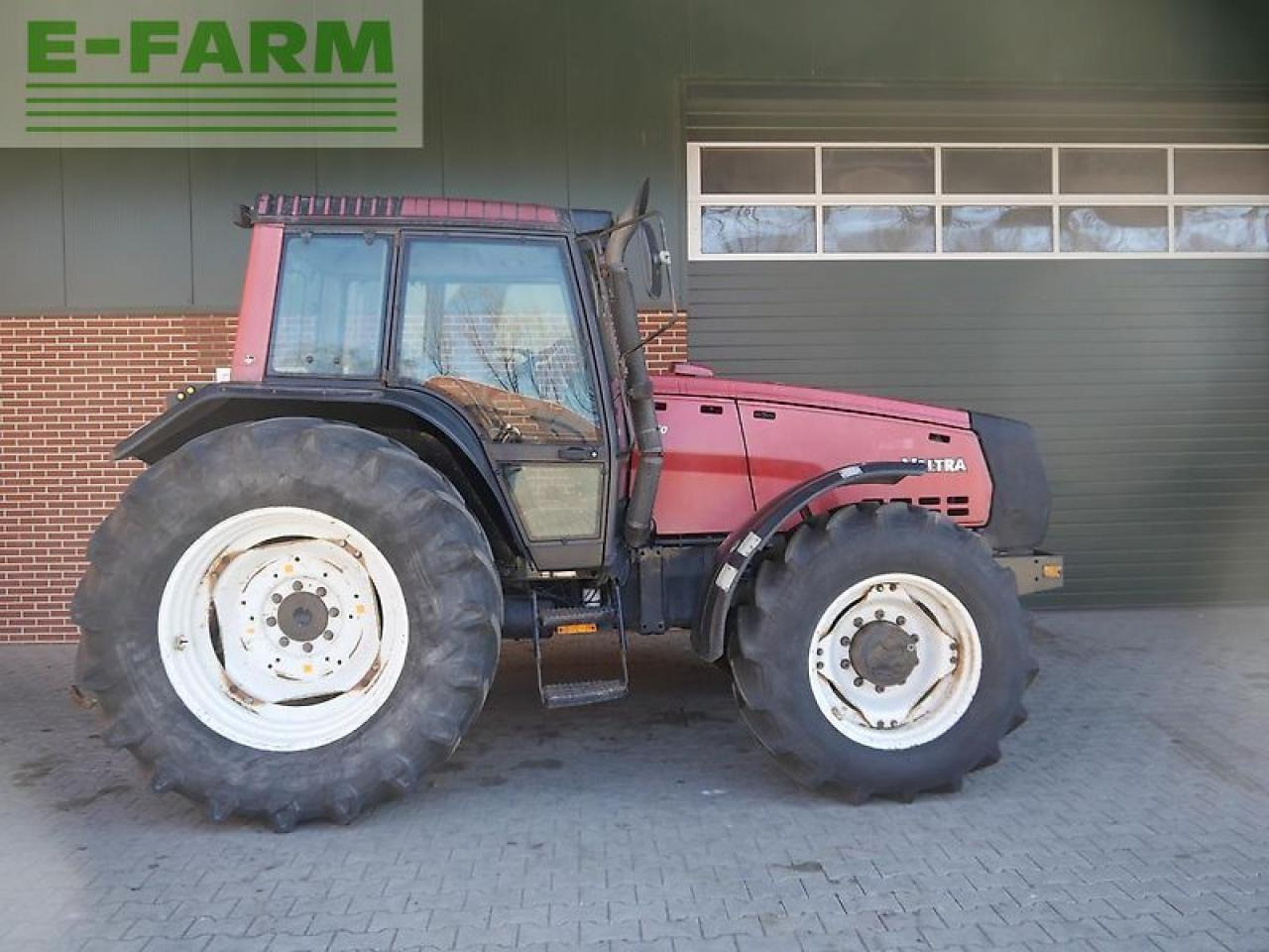 Valtra 8450 - Traktor: bilde 4 Valtra 8450 - Traktor: bilde 4