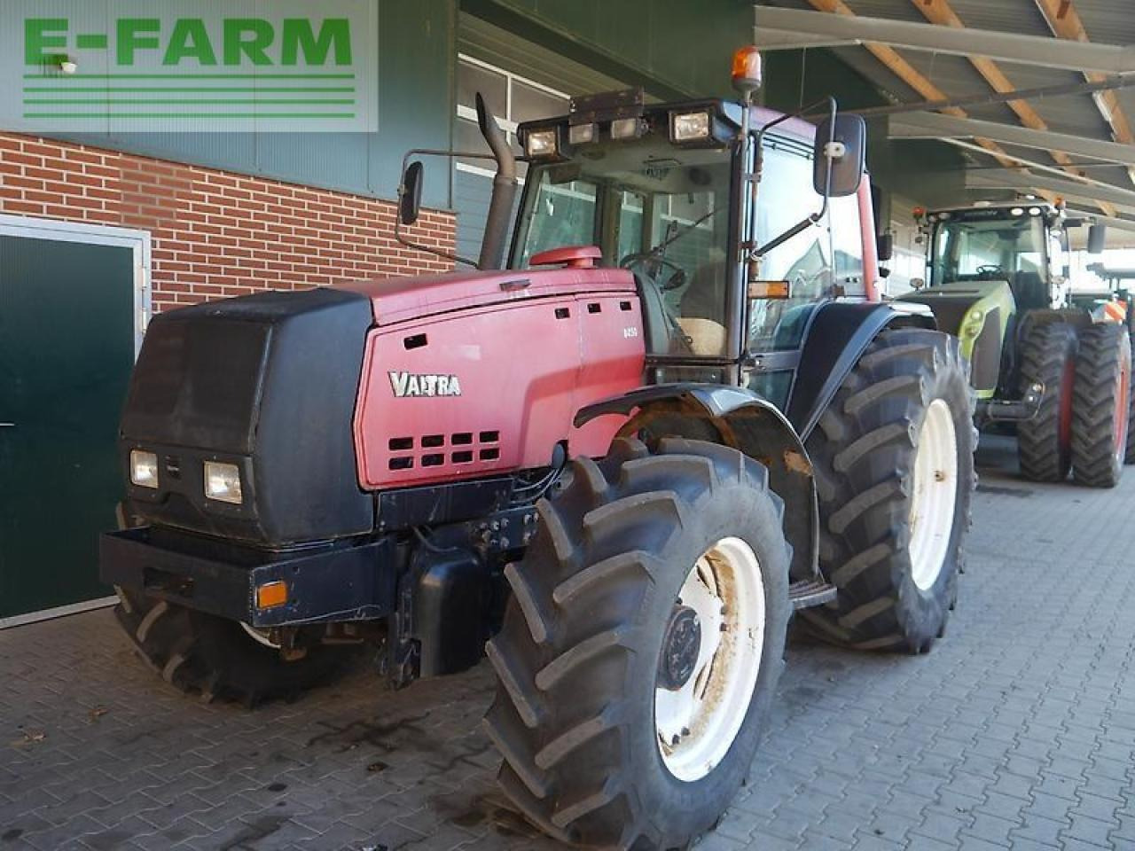 Valtra 8450 - Traktor: bilde 3 Valtra 8450 - Traktor: bilde 3