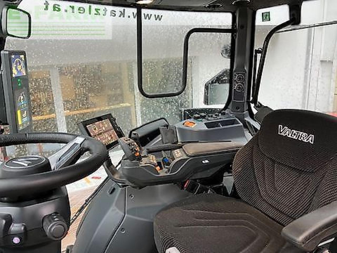 Valtra q305 - Traktor: bilde 4 Valtra q305 - Traktor: bilde 4