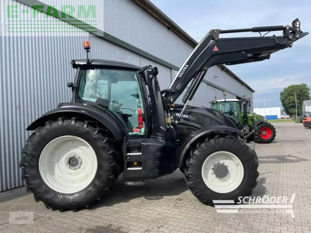 Valtra t 174 ea - Traktor: bilde 2 Valtra t 174 ea - Traktor: bilde 2