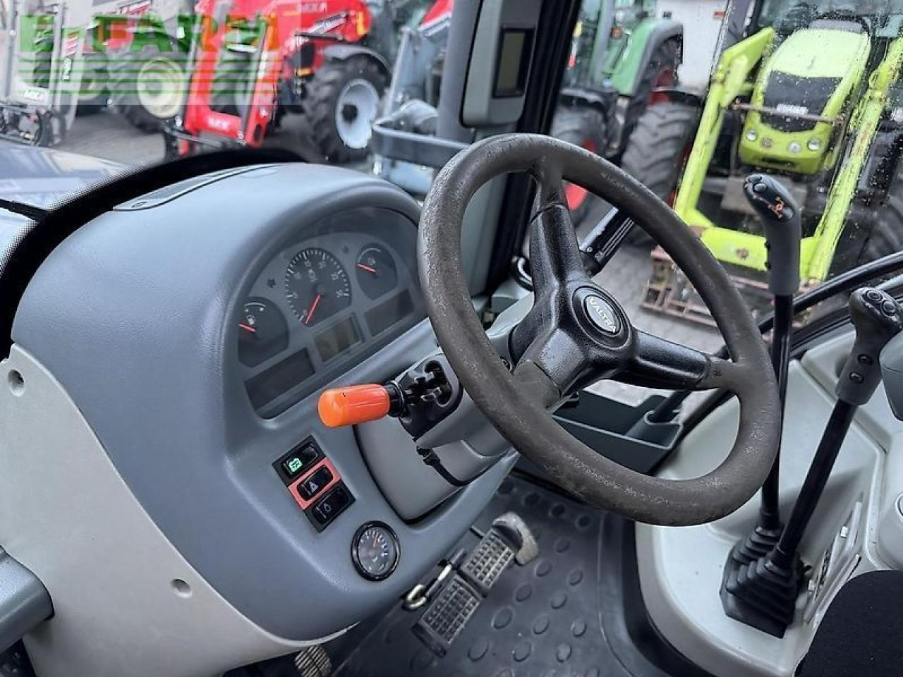 Traktor Valtra t153 hitech HiTech: bilde 13