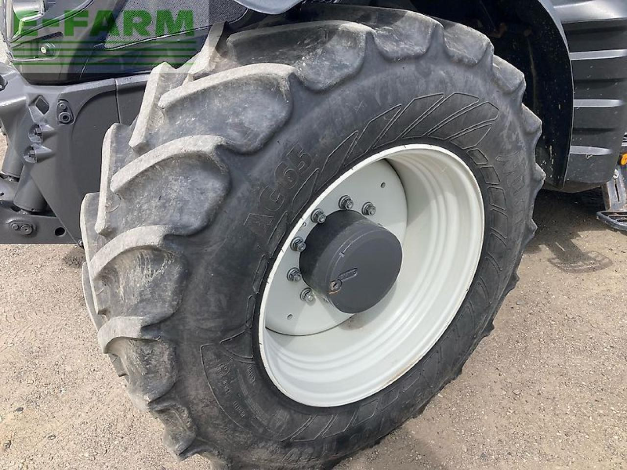 Valtra t254a mr19 - Traktor: bilde 4 Valtra t254a mr19 - Traktor: bilde 4