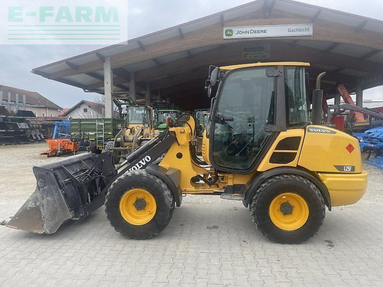 Volvo l 25f - Minigraver: bilde 2 Volvo l 25f - Minigraver: bilde 2