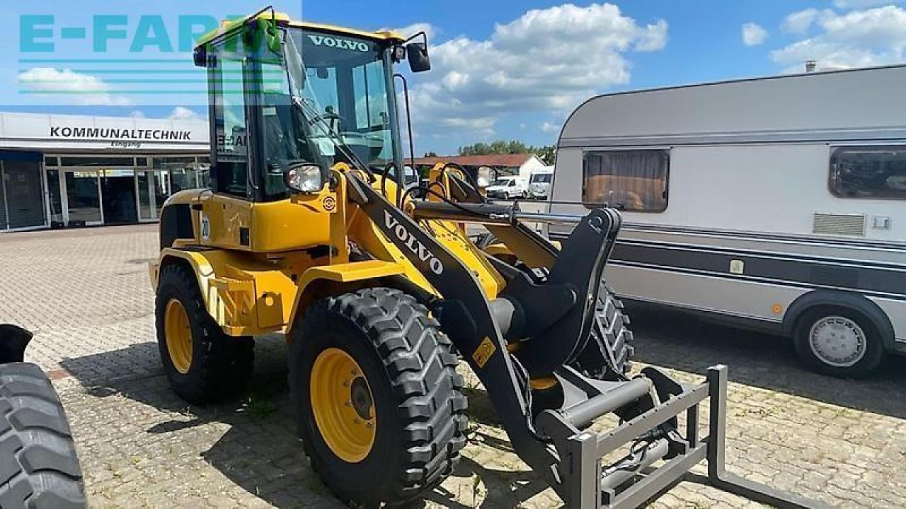 Volvo volvo l 30 - Minigraver: bilde 1 Volvo volvo l 30 - Minigraver: bilde 1