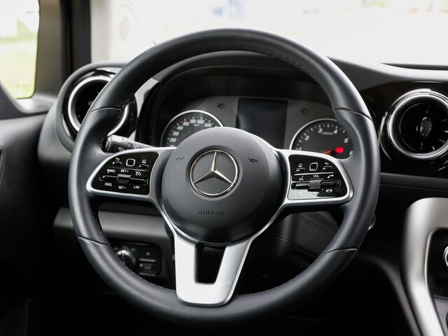 MERCEDES-BENZ T 180 Progressive,AHK,LED,Navi,Kamera,Tempomat... - Annet utstyr: bilde 5 MERCEDES-BENZ T 180 Progressive,AHK,LED,Navi,Kamera,Tempomat... - Annet utstyr: bilde 5